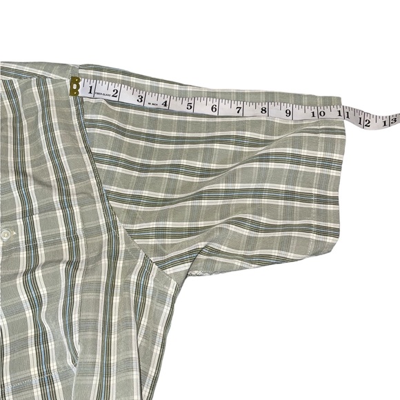 R & R Casual Green Plaid Button Down short sleeve Size Medium Shirt - Picture 4 of 7